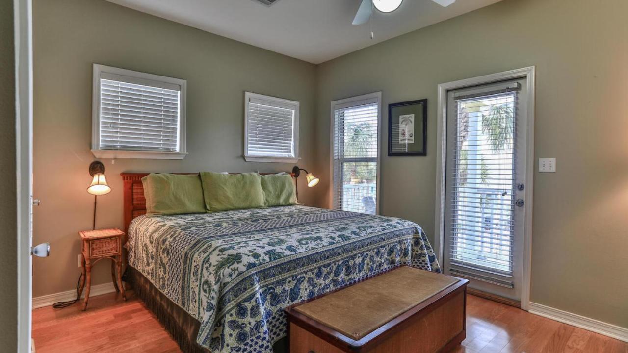 Biglows Bungalow - About A Quarter Mile To Private Neighborhood Beach Access, Pet Friendly, Community Pool Destin Exterior foto